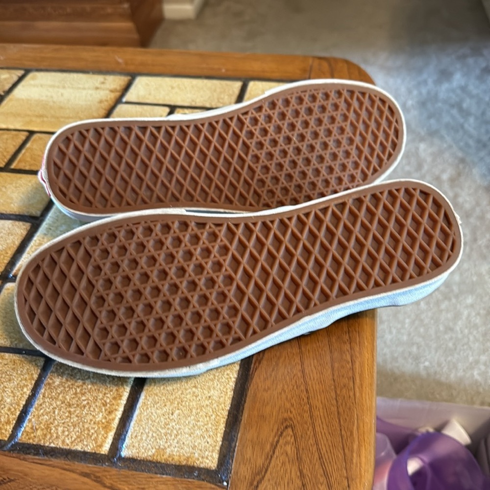 Vans -Butterflies New Excellent Condition - Picture 7 of 8